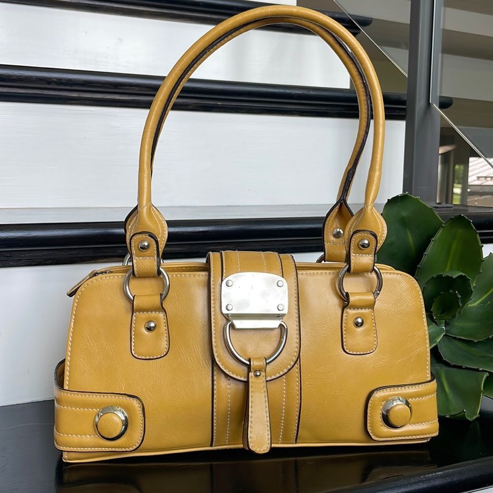 Mustard yellow shoulder handbag purse like new